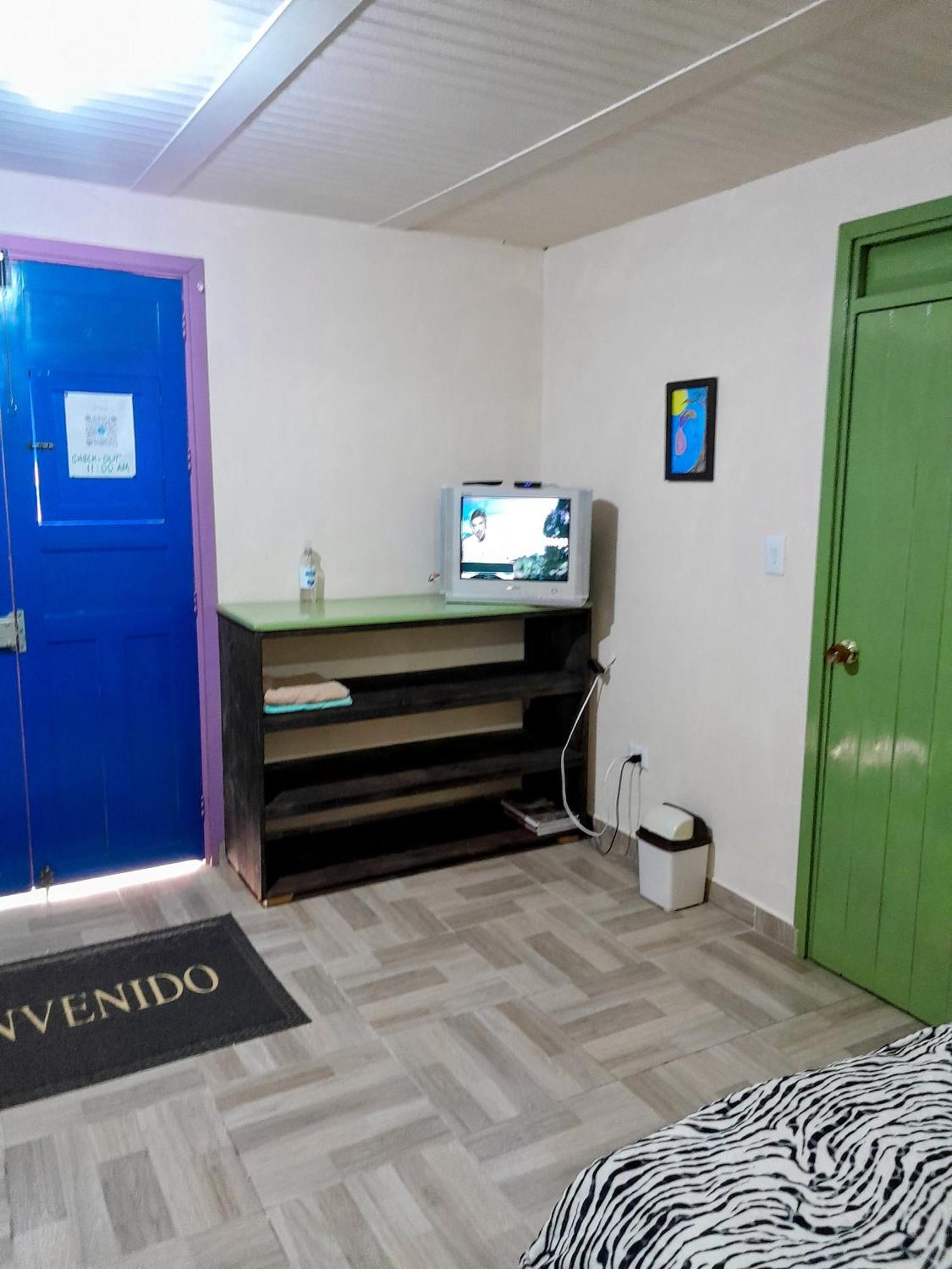 Hostal Familiar Jerico Саленто Екстер'єр фото