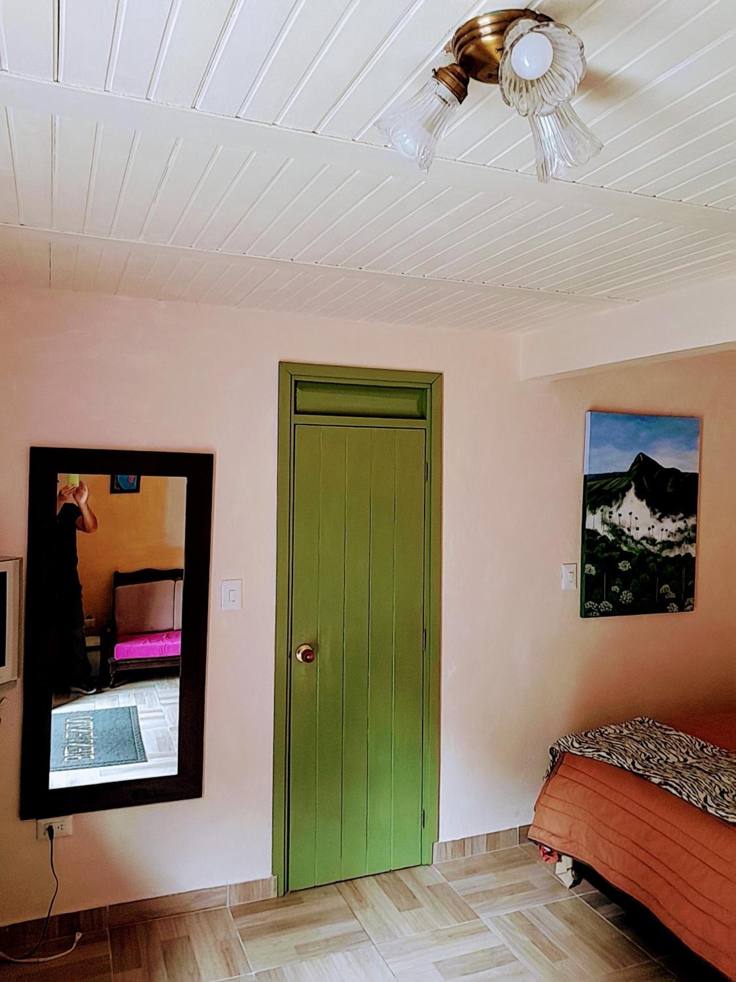 Hostal Familiar Jerico Саленто Екстер'єр фото
